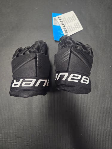 Brand New Black Youth Bauer X Gloves 9"