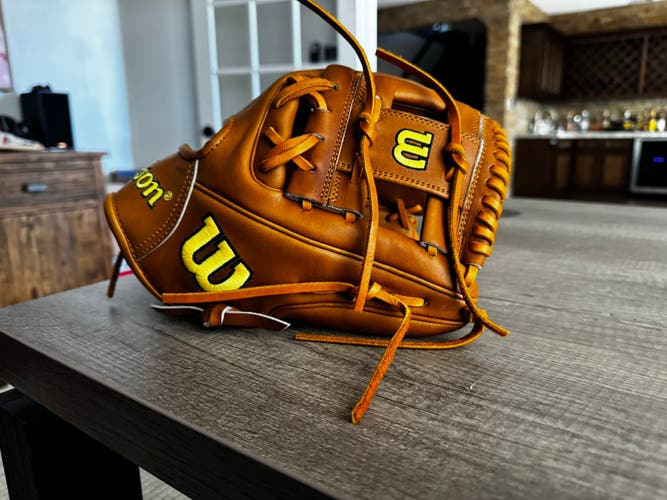 Wilson A2000 DP15 RH Baseball Glove 11.5" (New)
