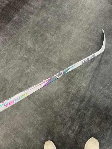 Bauer Proto2 Hockey Stick | RH P28 Junior 30 Flex