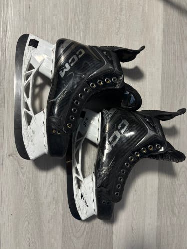 Black/Gray 2024 CCM Tacks XF Pro Hockey Skates Wide Width 8.5 (Used)