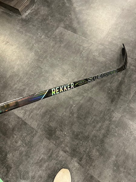 Sher-Wood Rekker Morph Pro Hockey Stick | RH PP28 Junior 30 Flex