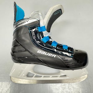 Used Bauer PRODIGY Youth Hockey Skate Youth 13.0 11860-S000304325