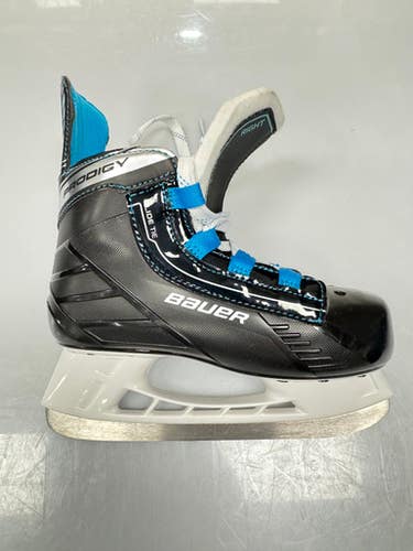 Used Bauer PRODIGY Youth Hockey Skate Youth 13.0 11860-S000304325
