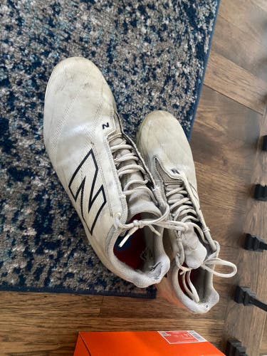 White Men's Size M 14.0 (W 15.0) Adult New Balance Burn X4 Low Top (Used)