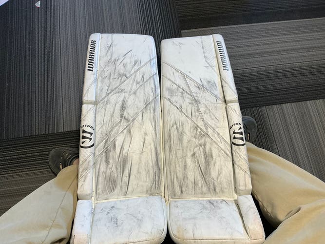 35" 2024 Warrior Ritual G7 RTL Goalie Leg Pads (Used)