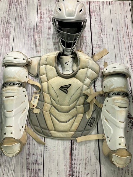 White Easton Gametime Catcher's Set I Youth (Used)