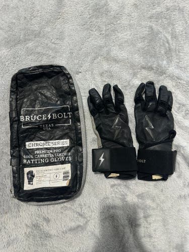 Black Youth Large Bruce Bolt Batting Gloves (Used)