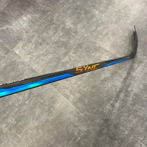 Bauer Nexus Sync Hockey Stick | RH P92 Junior 30 Flex