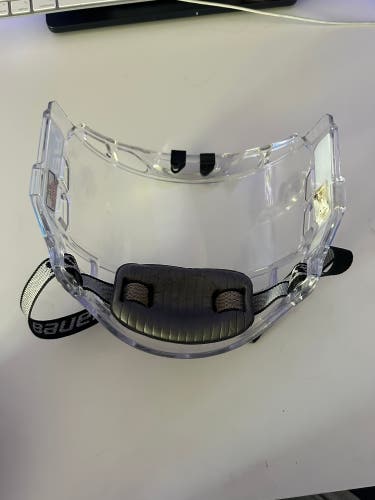 Large Bauer Concept 3 Full Shield Shield (Used)