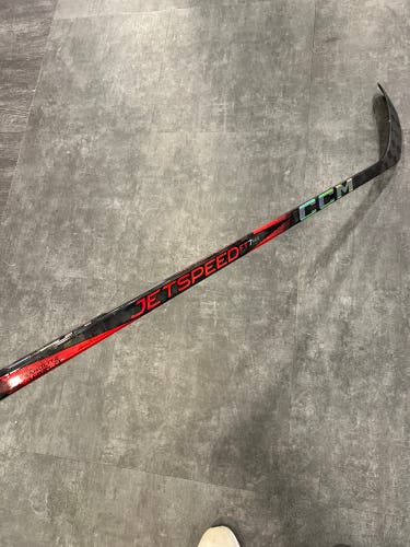 CCM JetSpeed FT7 Pro Hockey Stick | RH P28 Youth 30 Flex