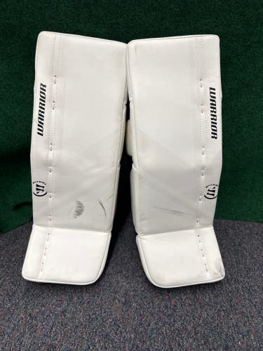 White Youth Warrior Ritual G6 E+ Goalie Leg Pads (Used) | 22"+0.5"