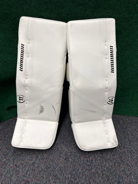 White Youth Warrior Ritual G6 E+ Goalie Leg Pads (Used) | 22"+0.5"