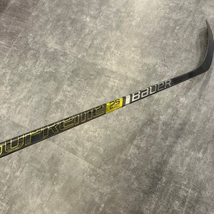 Bauer Supreme 2S Pro Hockey Stick | RH P92 Youth 35 Flex