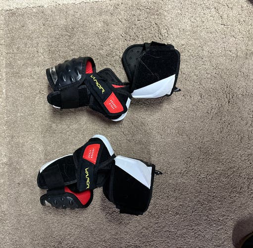 Intermediate Large Bauer Vapor Hyperlite Elbow Pads (Used)