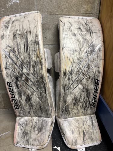 36" Bauer Vapor Hyperlite Goalie Leg Pads (Used)