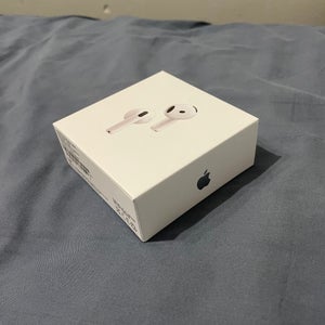 AirPod 4 (opened but never used)