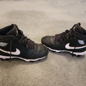 Black Kid's 2.5Y (Big Kids / Youth) Youth Air Jordan High Top Molded Cleats