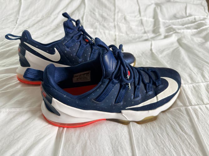 Blue Men's Size M 10.5 (W 11.5) Adult Nike Lebron Soldier 13 Shoes (Used)