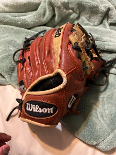 Wilson A550 RH Infield Baseball Glove 11" (Used)