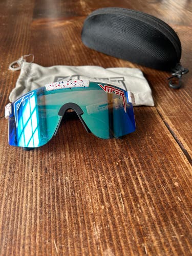 Unisex Small / Medium Easton Sunglasses (Used)