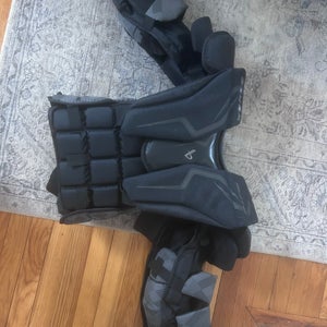 Large Bauer Elite Goalie Chest Protector (New)