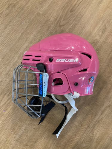 Small Bauer 2100 Helmet