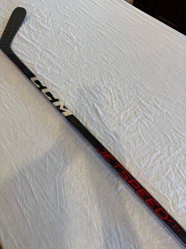 Senior CCM JetSpeed FT+ Pro Stock Right Hand Hockey Stick P29 70 Flex (New)