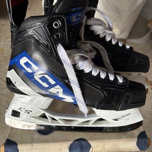 CCM JetSpeed XTRA SE Hockey Skates Regular Width 10 (Used)