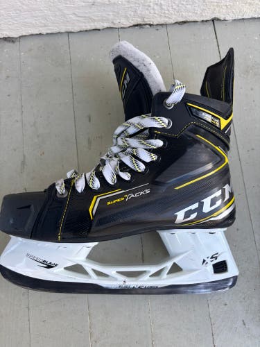 2020 CCM Tacks Vector Premier (SMU) Hockey Skates Extra Wide Width 8.5 (New)
