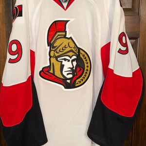 NEW  WITH TAGS GAME ISSUED OTTAWA SENATORS MILAN MICHALEK SIZE 58.