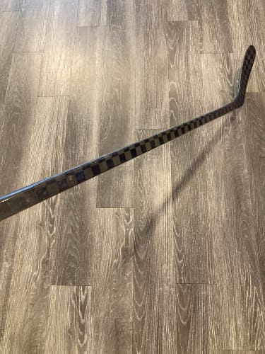 Senior Pro Blackout Hockey Stick | LH P92