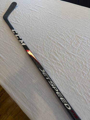 Senior CCM JetSpeed FT2 Right Hand Hockey Stick P29 75 Flex (Used - Excellent Condition)