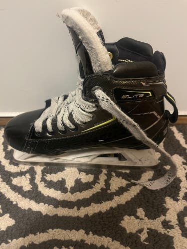 2021 Bauer Elite Hockey Goalie Skates Regular Width Size 2 (Used)