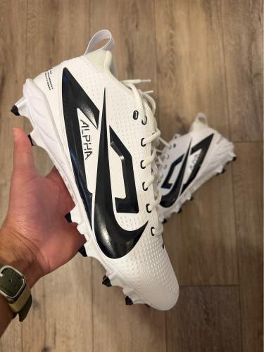 Nike alpha menace 4 varsity size 12