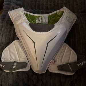 Small Adult Maverik M5 Shoulder Pads (Used)