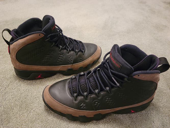 Nike Air Jordan 9 Retro sneakers in the "Olive" Men's Size M 10.0 (W 11.0) Air Jordan Shoes (Used)