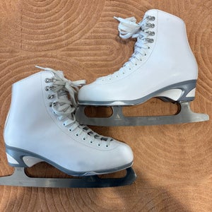 White Jackson Ultima 150 Figure Skates Adult Size 10 (Used)