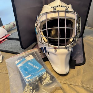 Senior Medium Bauer Profile 960 Goalie Mask (Used)