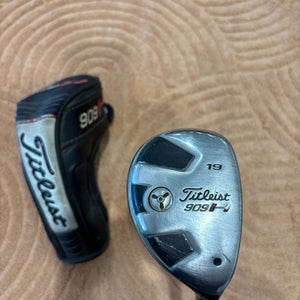 Titleist 909H Hybrid 19* RH | Diamana 80HY S-Flex Shaft (Used)