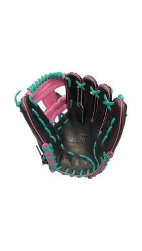 Used Wilson A2000 BB/SB Glove RH Throw Black 11 1/2" 11859-S000028364