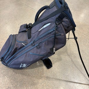 TaylorMade 14-Hole Bag | Broken Stand (Used)