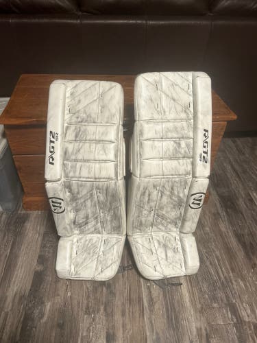 32" + 1.5 Warrior Ritual GT2 Goalie Leg Pads (Used)