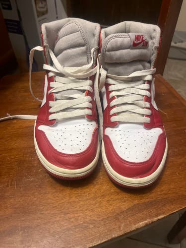 Jordan 1 Retro High OG (W 10.0) Air Jordan Shoes (lightly used)