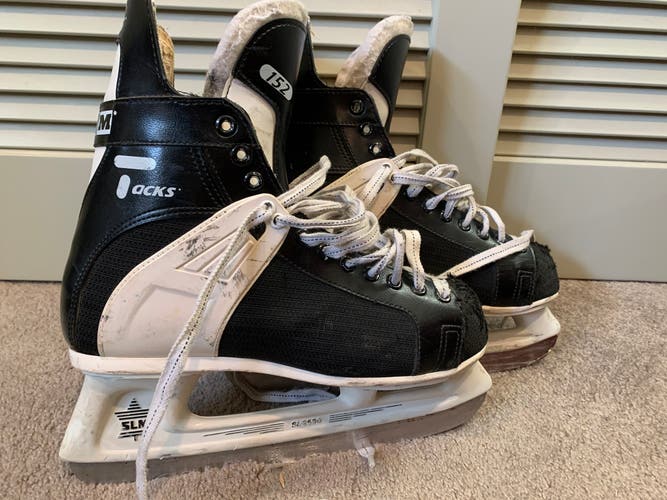 Late 90s Vintage CCM Tacks 152 Hockey Skates Regular Width 9 (Used)