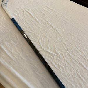 Senior Bauer Nexus N37 Right Hand Hockey Stick P92 77 Flex (Used)