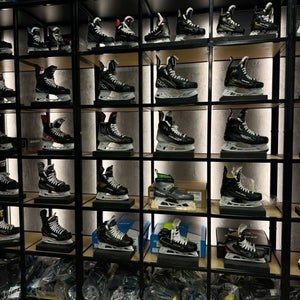 Airwalk Inline Skates Size 7.5 (New)