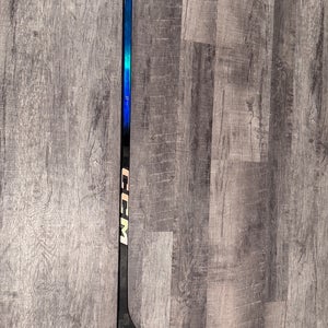 Intermediate CCM JetSpeed FT8 Pro Right Handed Hockey Stick P29 65 Flex (New)