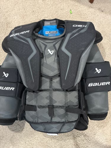 Large Bauer GSX Goalie Chest Protector (Used)