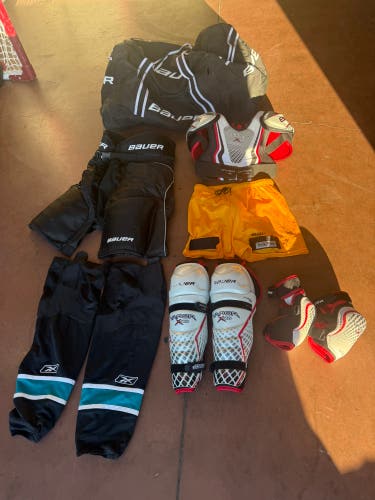 Bauer Adult / Senior Small Starter Kit (Used)