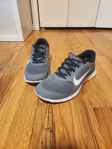 Gray Men's Adult Size 10.0 Nike Free 4.0 V3 Shoes [New(No Box)] READ DESCRIPTION